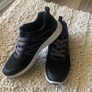 Vionic sneakers